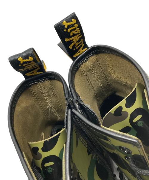 Dr.Martens（ドクターマーチン）Dr.Martens (ドクターマーチン) A BATHING APE (ア ベイシング エイプ) 1460 Zipコラボブーツ ブラック×グリーン サイズ:UK 9の古着・服飾アイテム