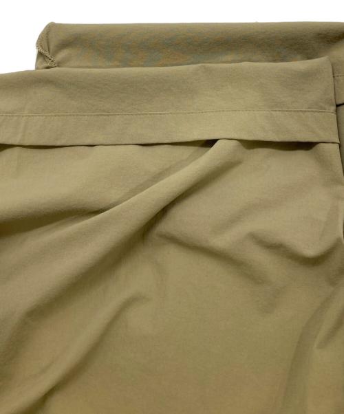 JOURNAL STANDARD（ジャーナルスタンダード）JOURNAL STANDARD (ジャーナルスタンダード) ナイロンストレッチワイドパンツ ベージュ サイズ:38の古着・服飾アイテム