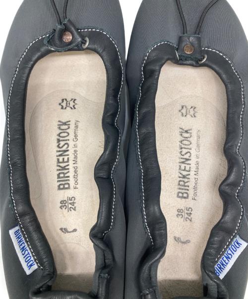 BIRKENSTOCK（ビルケンシュトック）BIRKENSTOCK (ビルケンシュトック) フラットシューズ ブラック サイズ:24.5の古着・服飾アイテム