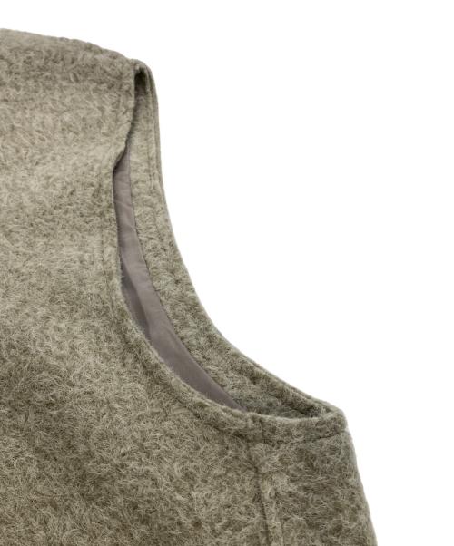 RILATO（リラート）RILATO (リラート) 圧縮ニット深Vベスト ベージュ サイズ:F 未使用品の古着・服飾アイテム