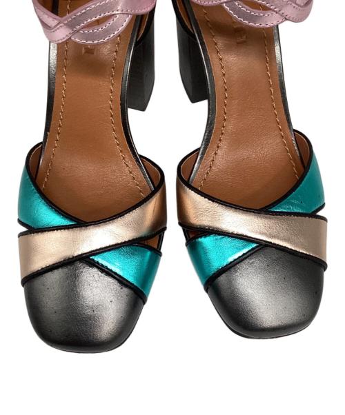 COACH（コーチ）COACH (コーチ) アンクルストラップパンプス マルチカラー サイズ:7.5の古着・服飾アイテム