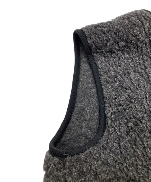 COLD BREAKER（コールド ブレーカー）COLD BREAKER (コールド ブレーカー) ボアベスト グレー サイズ:Ｍの古着・服飾アイテム