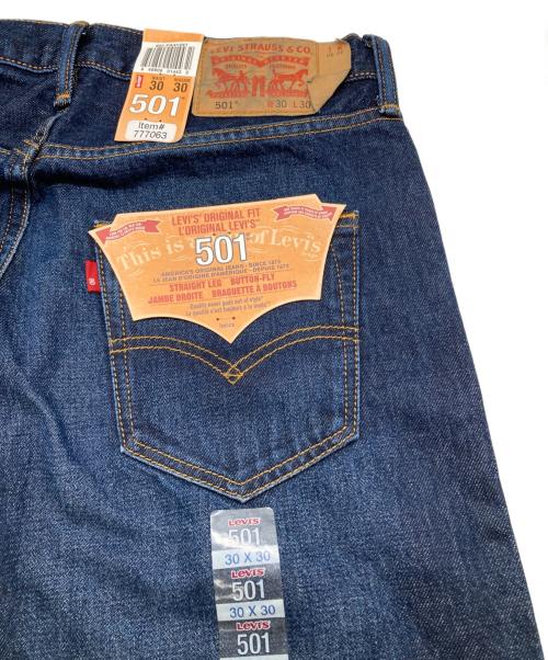 LEVI'S（リーバイス）LEVI'S (リーバイス) フラッシャー付501デニムパンツ インディゴ サイズ:76cm(W30 L30) 未使用品の古着・服飾アイテム