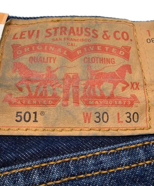 LEVI'S（リーバイス）LEVI'S (リーバイス) フラッシャー付501デニムパンツ インディゴ サイズ:76cm(W30 L30) 未使用品の古着・服飾アイテム