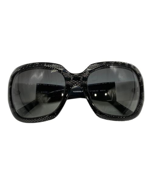 CHANEL（シャネル）CHANEL (シャネル) ココマークサングラス ホワイト×ブラック サイズ:60□18　125の古着・服飾アイテム