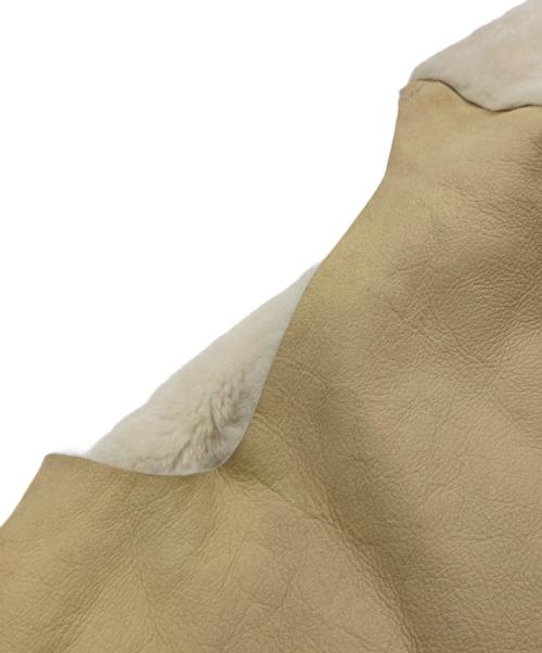 Whim Gazette（ウィムガゼット）Whim Gazette (ウィムガゼット) ムートンベスト アイボリー サイズ:Fの古着・服飾アイテム