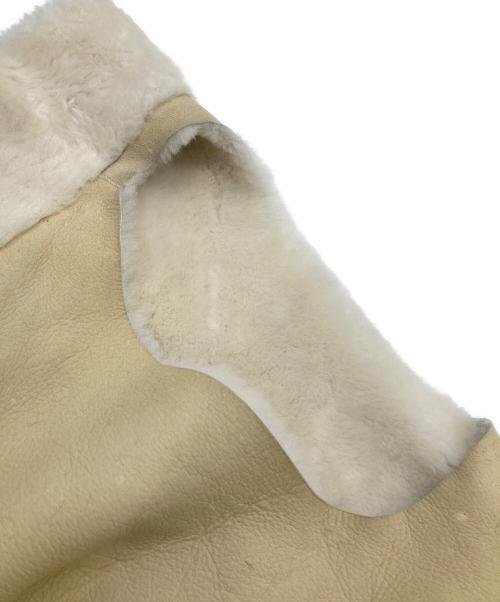 Whim Gazette（ウィムガゼット）Whim Gazette (ウィムガゼット) ムートンベスト アイボリー サイズ:Fの古着・服飾アイテム