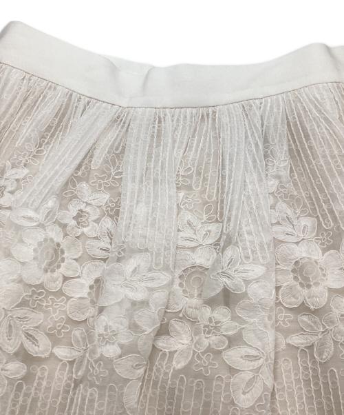 Laula（ラウラ）Laula (ラウラ) IENA (イエナ) IENA別注 レーススカート ホワイト サイズ:Mの古着・服飾アイテム