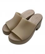 crocsクロックス）の古着「BROOKLYN FROSTED SLIDE HEEL」｜ベージュ