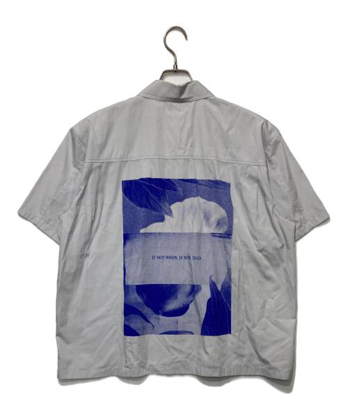 TOM WOOD（トムウッド）TOM WOOD (トムウッド) バックグラフィックプリントショートスリーブシャツ グレー サイズ:Sの古着・服飾アイテム