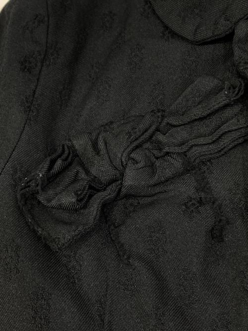 COMME des GARCONS COMME des GARCONS（コムデギャルソン コムデギャルソン）COMME des GARCONS COMME des GARCONS (コムデギャルソン コムデギャルソン) リボンモチーフ丸襟ジャケット ブラック サイズ:XSの古着・服飾アイテム