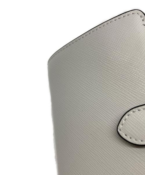 Kate Spade（ケイトスペード）Kate Spade (ケイトスペード) 2つ折り財布 グレー×ホワイトの古着・服飾アイテム