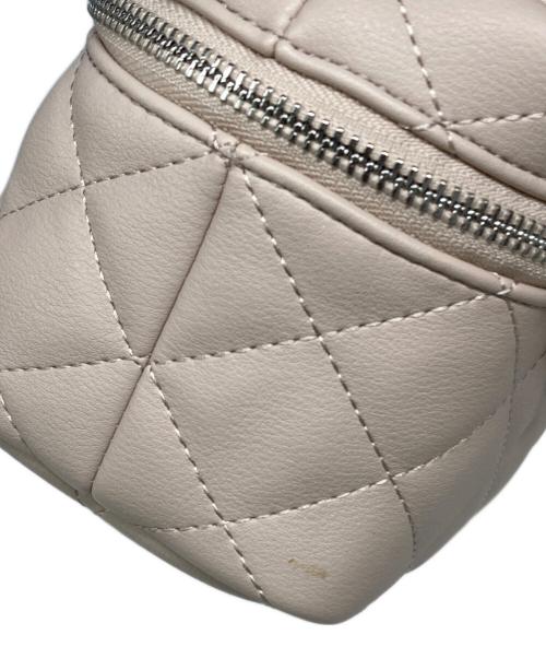 JILL BY JILLSTUART（ジル バイ ジルスチュアート）JILL BY JILLSTUART (ジル バイ ジルスチュアート) プチバニティショルダーポーチ ピンクの古着・服飾アイテム