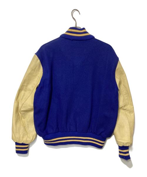 skookum（スクーカム）skookum (スクーカム) 袖レザーワッペンスタジャン ブルー×ベージュ サイズ:44の古着・服飾アイテム