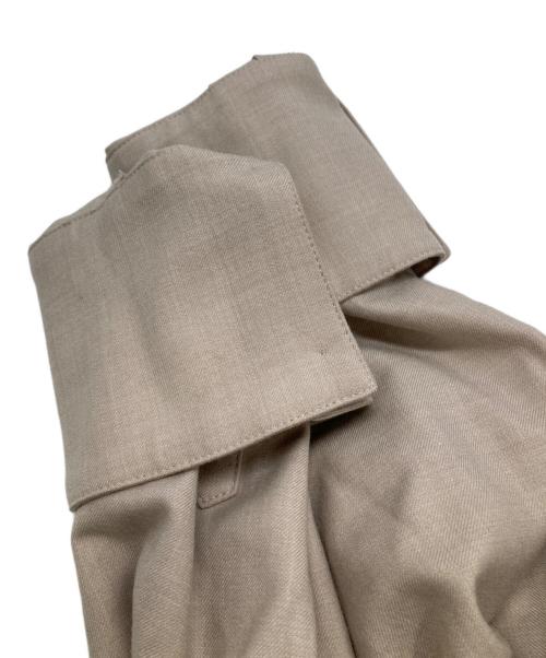 23区（ニジュウサンク）23区 (ニジュウサンク) ウールストレッチツイルピンタックワンピース ベージュ サイズ:38の古着・服飾アイテム