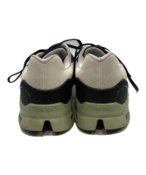 on（オン）on (オン) Cloudstratus ホワイト×グリーン サイズ:29.5㎝の古着・服飾アイテム