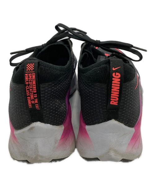 NIKE（ナイキ）NIKE (ナイキ) ZOOM FLY 4 ブラック×ピンク サイズ:29.5㎝の古着・服飾アイテム