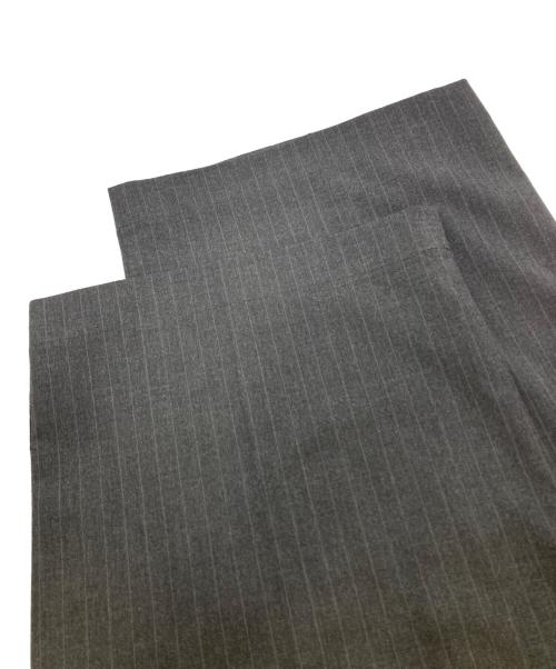 Audrey and John Wad（オードリーアンドジョンワッド）Audrey and John Wad (オードリーアンドジョンワッド) ウーステッド ライク ソリッド ストライプ ラインテープパンツ グレー サイズ:Ｍの古着・服飾アイテム