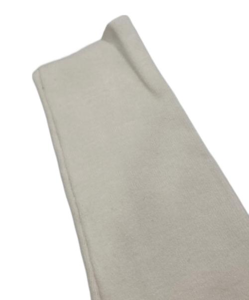 anuans（アニュアンス）anuans (アニュアンス) ワンショルアシメヘムニットプルオーバー アイボリー サイズ:Fの古着・服飾アイテム