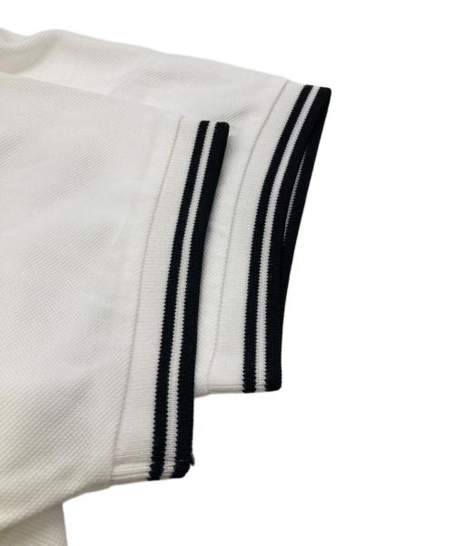 COMME des GARCONS SHIRT（コムデギャルソンシャツ）COMME des GARCONS SHIRT (コムデギャルソンシャツ) FRED PERRY (フレッドペリー) コットン鹿子グラフィックポロ ホワイト サイズ:L 未使用品の古着・服飾アイテム