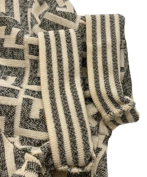 FENDI（フェンディ）FENDI (フェンディ) ズッカ柄ポロシャツ ベージュ×グレー サイズ:40の古着・服飾アイテム