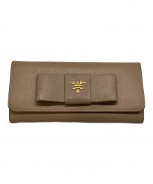 PRADA（プラダ）の古着「サフィアーノリボンウォレット」｜ベージュ