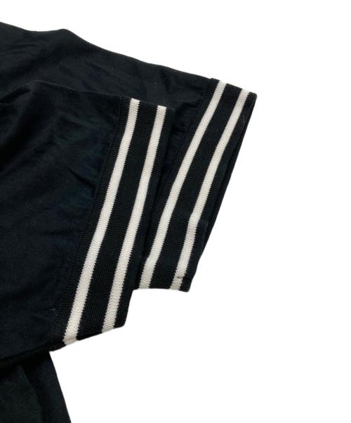 Yves Saint Laurent（イヴサンローラン）Yves Saint Laurent (イヴサンローラン) ロゴ刺繍Tシャツ ブラック サイズ:Ｍの古着・服飾アイテム