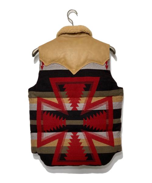RockyMountainFeatherBed（ロッキーマウンテンフェザーベッド）RockyMountainFeatherBed (ロッキーマウンテンフェザーベッド) ネイティブ柄ダウンベスト レッド×ベージュ サイズ:38の古着・服飾アイテム