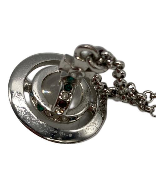 Vivienne Westwood（ヴィヴィアンウエストウッド）Vivienne Westwood (ヴィヴィアンウエストウッド) オーブモチーフネックレス シルバーの古着・服飾アイテム