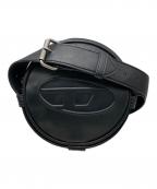 DIESELディーゼル）の古着「サークルエンボスロゴショルダーバッグ」｜ブラック