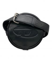 DIESEL（ディーゼル）の古着「サークルエンボスロゴショルダーバッグ」｜ブラック