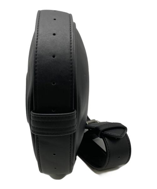 DIESEL（ディーゼル）DIESEL (ディーゼル) サークルエンボスロゴショルダーバッグ ブラックの古着・服飾アイテム