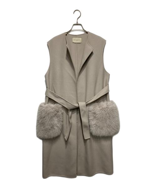 UNITED ARROWS（ユナイテッドアローズ）UNITED ARROWS (ユナイテッドアローズ) リバーノーカラーフェイクファーポケットベスト ベージュ サイズ:36の古着・服飾アイテム