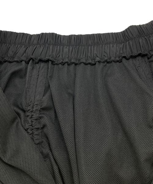 emmi（エミ）emmi (エミ) ボリュームドロストジップアップスカート ブラックの古着・服飾アイテム