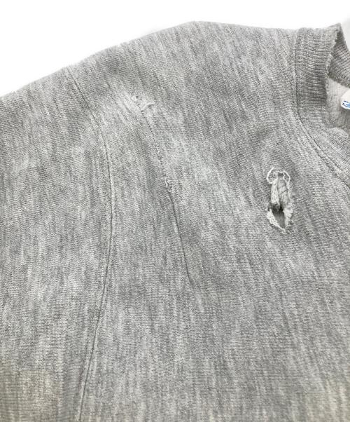 Champion（チャンピオン）Champion (チャンピオン) ダメージ加工リバースウィーブスウェット ライトグレー サイズ:LARGEの古着・服飾アイテム
