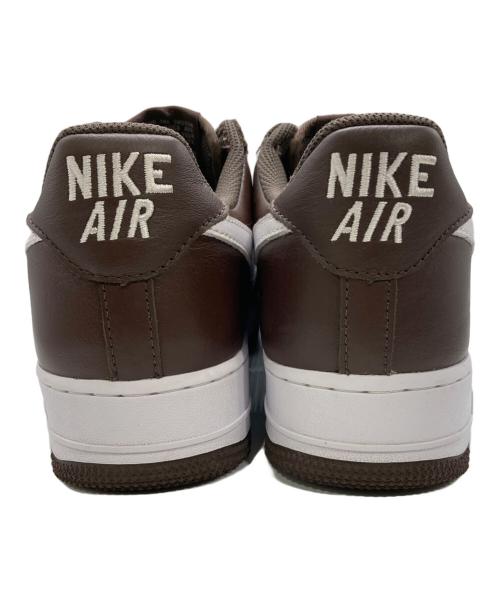 NIKE（ナイキ）NIKE (ナイキ) AIR FORCE 1 LOW RETRO QS ブラウン×ホワイト サイズ:US10の古着・服飾アイテム