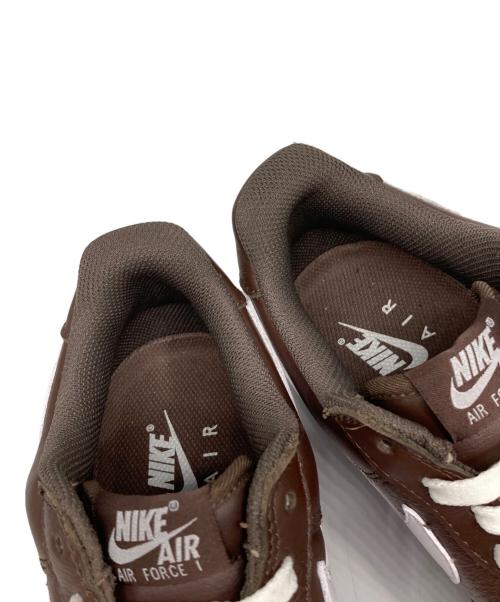 NIKE（ナイキ）NIKE (ナイキ) AIR FORCE 1 LOW RETRO QS ブラウン×ホワイト サイズ:US10の古着・服飾アイテム