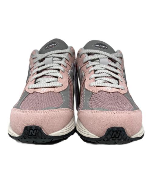 NEW BALANCE（ニューバランス）NEW BALANCE (ニューバランス) 2002Rローカットスニーカー ピンク サイズ:27 未使用品の古着・服飾アイテム