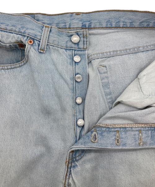 LEVI'S（リーバイス）LEVI'S (リーバイス) 501デニムパンツ アイスブルー サイズ:86㎝W34の古着・服飾アイテム
