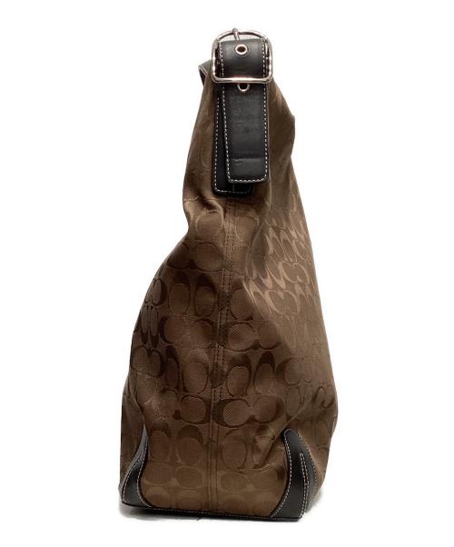 COACH（コーチ）COACH (コーチ) シグネチャーダッフルショルダーバッグ ブラウンの古着・服飾アイテム