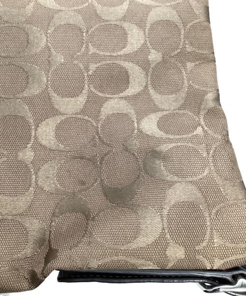 COACH（コーチ）COACH (コーチ) シグネチャーダッフルショルダーバッグ ブラウンの古着・服飾アイテム