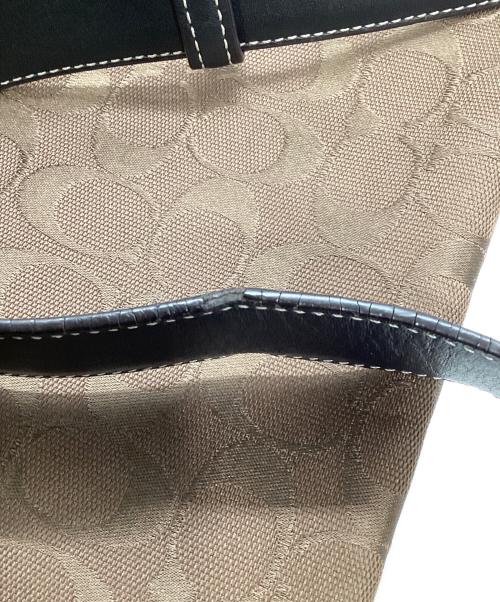 COACH（コーチ）COACH (コーチ) シグネチャーダッフルショルダーバッグ ブラウンの古着・服飾アイテム