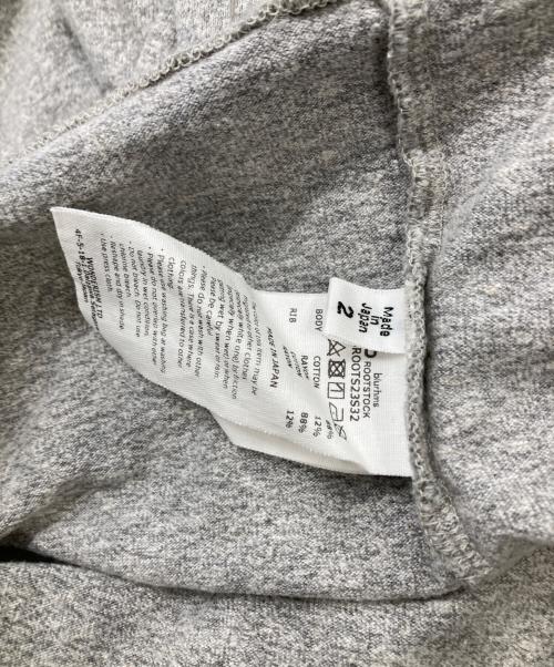 blurhms ROOTSTOCK（ブラームスルーツストック）blurhms ROOTSTOCK (ブラームスルーツストック) プリントTシャツ グレー サイズ:2の古着・服飾アイテム