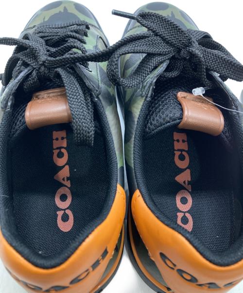 COACH（コーチ）COACH (コーチ) スニーカー カーキ サイズ:US:7.5Dの古着・服飾アイテム