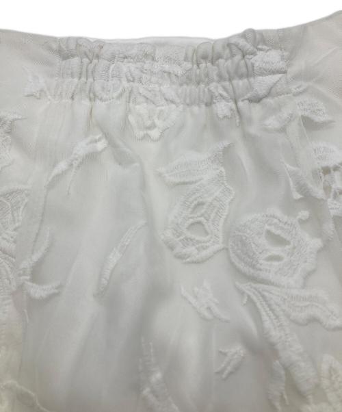 anuans（アニュアンス）anuans (アニュアンス) チュールエンブロイダリーレーススカート ホワイト サイズ:Mの古着・服飾アイテム