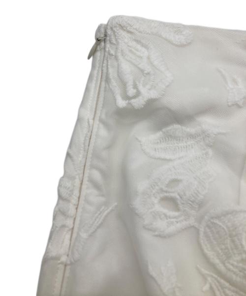 anuans（アニュアンス）anuans (アニュアンス) チュールエンブロイダリーレーススカート ホワイト サイズ:Mの古着・服飾アイテム