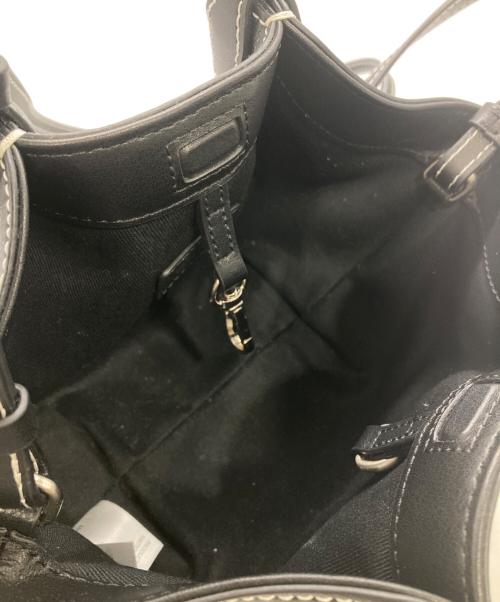 FOLNUA（フォルニュア）FOLNUA (フォルニュア) PETIT SHELL BAG ブラックの古着・服飾アイテム