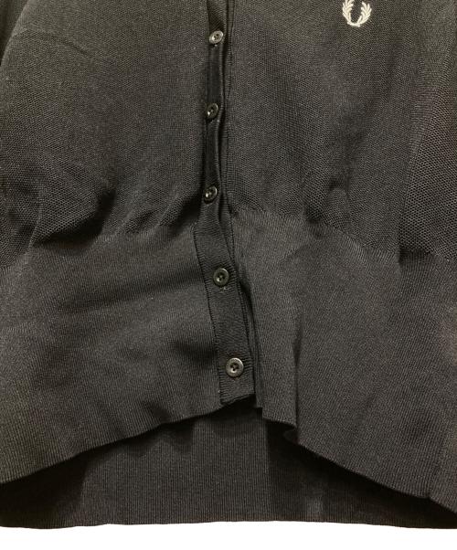 FRED PERRY（フレッドペリー）FRED PERRY (フレッドペリー) Vネックカーディガン ブラック サイズ:UK10の古着・服飾アイテム