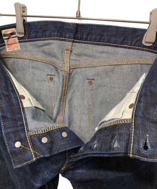 MOMOTARO JEANS（桃太郎ジーンズ）MOMOTARO JEANS (桃太郎ジーンズ) 出陣タイトストレートデニムパンツ インディゴ サイズ:30の古着・服飾アイテム