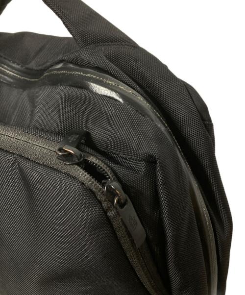 THE NORTH FACE（ザ ノース フェイス）THE NORTH FACE (ザ ノース フェイス) Shuttle DAYPACK Slim/シャトルデイパックスリム ブラックの古着・服飾アイテム
